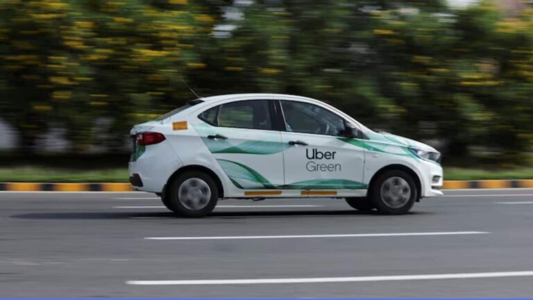 कैब बुक करने वालों के लिए बड़ा झटका! ओला, उबर और रैपिडो के राइड पीक आवर्स में होंगे दोगुना महंगे