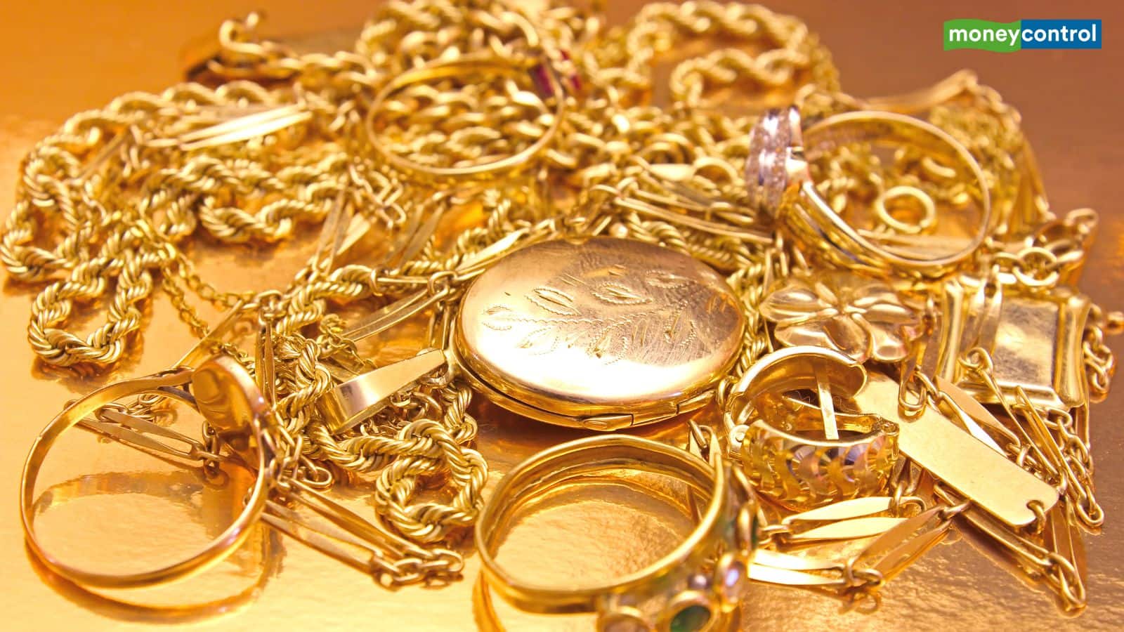 Gold Rate Today: सोमवार को महंगा हुआ सोना, जानिये 14 जुलाई का गोल्ड रेट