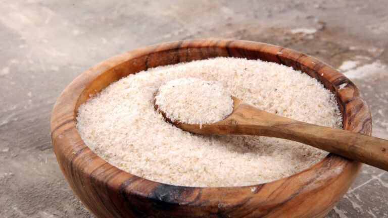 Isabgol: रात को खाएं दही के साथ ये चीज, पेट की गंदगी और कब्ज दोनों का होगा सफाया