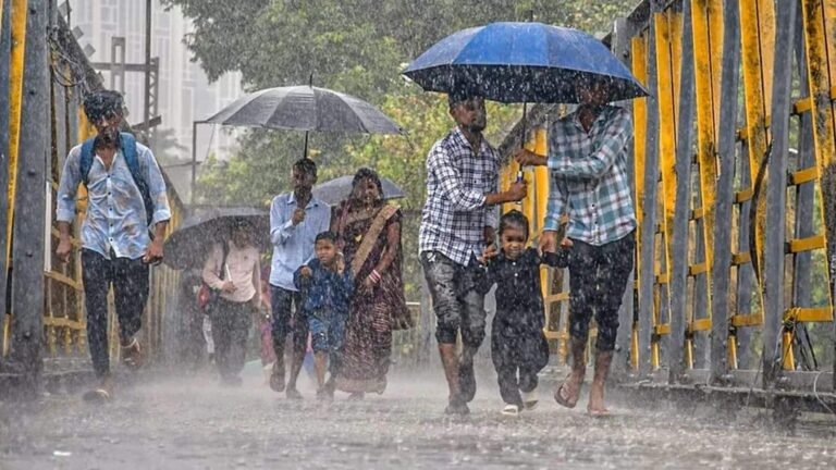 Heavy Rain Alert: मौसम ने बदली करवट, अगले 48 घंटे में इन राज्यों में होगी झमाझम बारिश, रेड अलर्ट जारी
