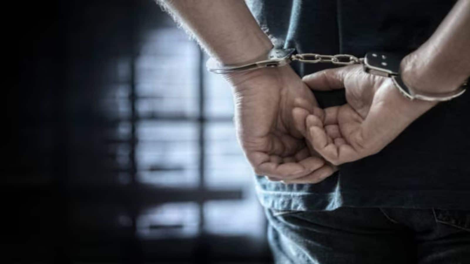 बेंगलुरु में इंफोसिस का कर्मचारी गिरफ्तार, टॉयलेट में महिला सहकर्मी का वीडियो बनाते हुए धराया, फोन में मिले 30 से ज्यादा वीडियो