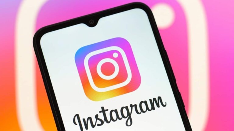 अब बिना रुके चलेंगी रील्स, नहीं करना होगा स्वाइप! Instagram ला रहा 'ऑटो स्क्रॉल' का जबरदस्त फीचर