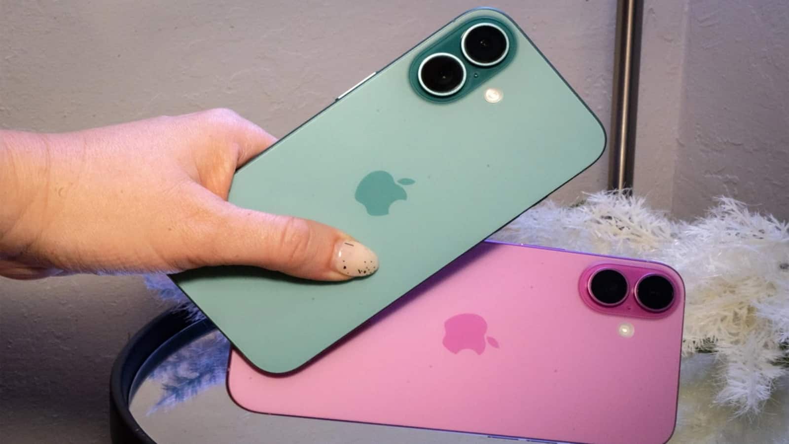 भारत में 8% बढ़ी स्मार्टफोन की बिक्री, iPhone 16 की मांग सबसे ज्यादा