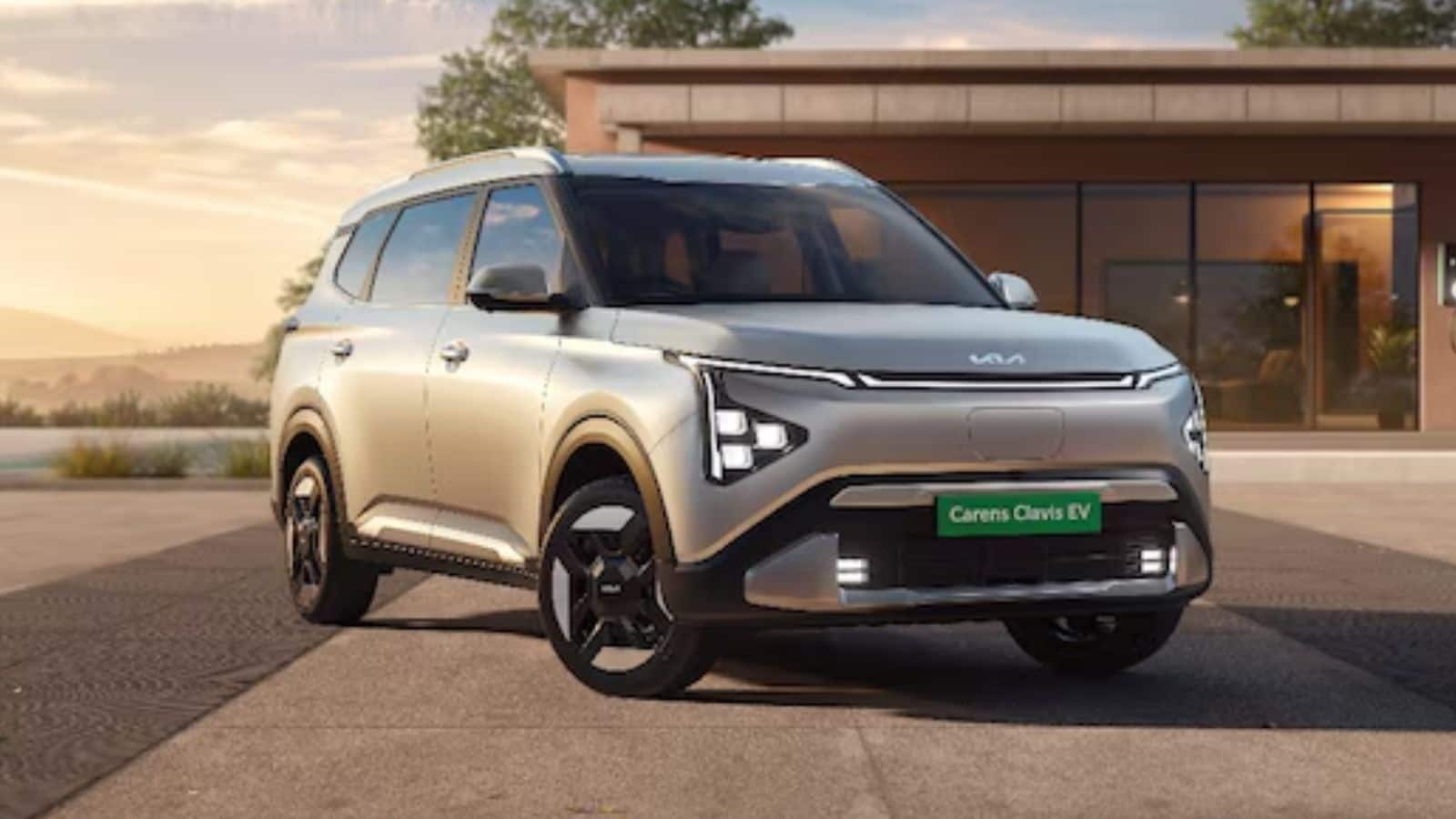 भारत में लॉन्च हुई Kia Carens Clavis EV, जानिए कीमत, वेरिएंट और खास फीचर्स