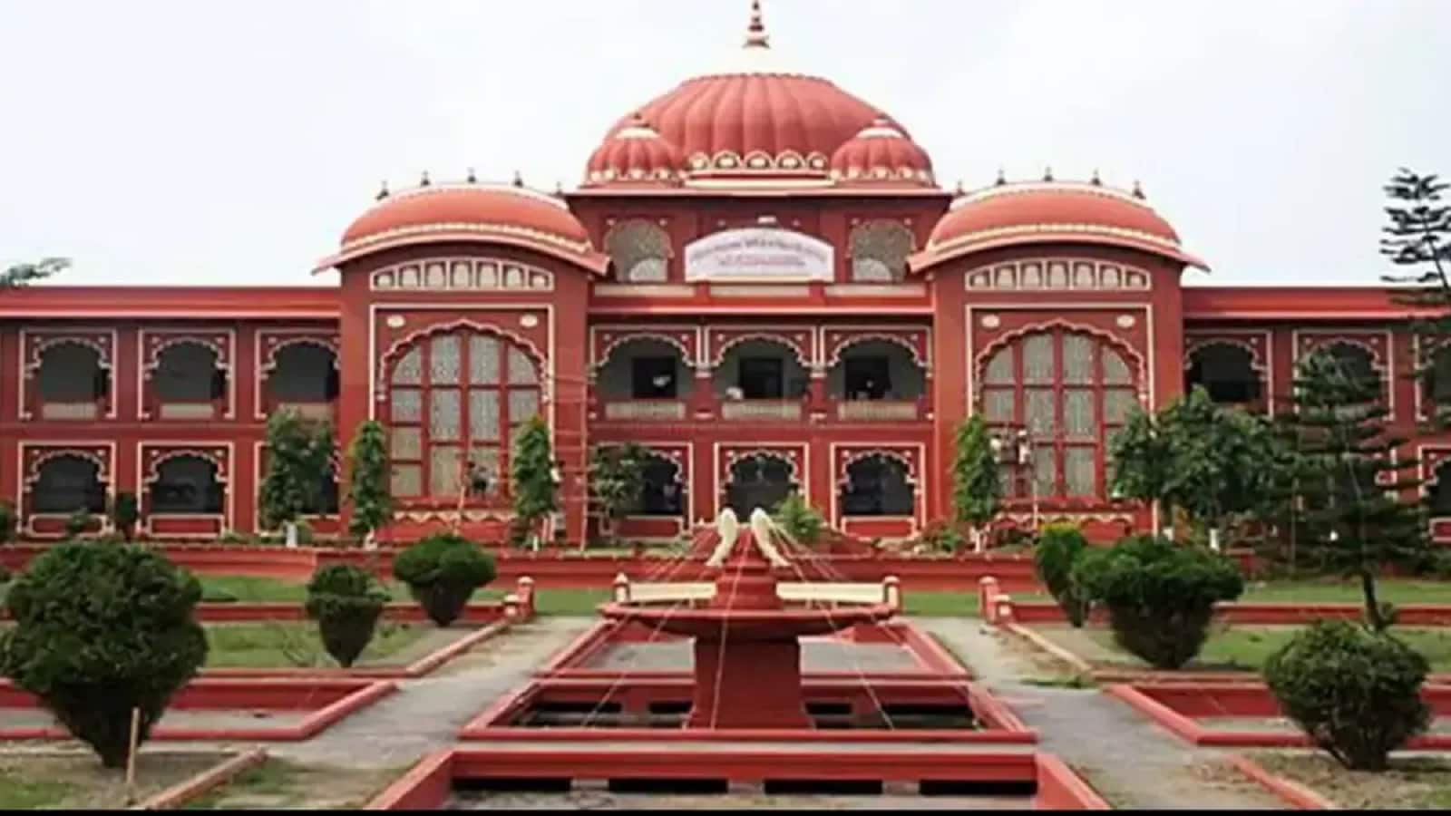 LNMU Part 3 Result 2025: नंबर देख छात्रों के उड़े होश, किसी को 100 में से 106 तो किसी के 50 में से आए 85