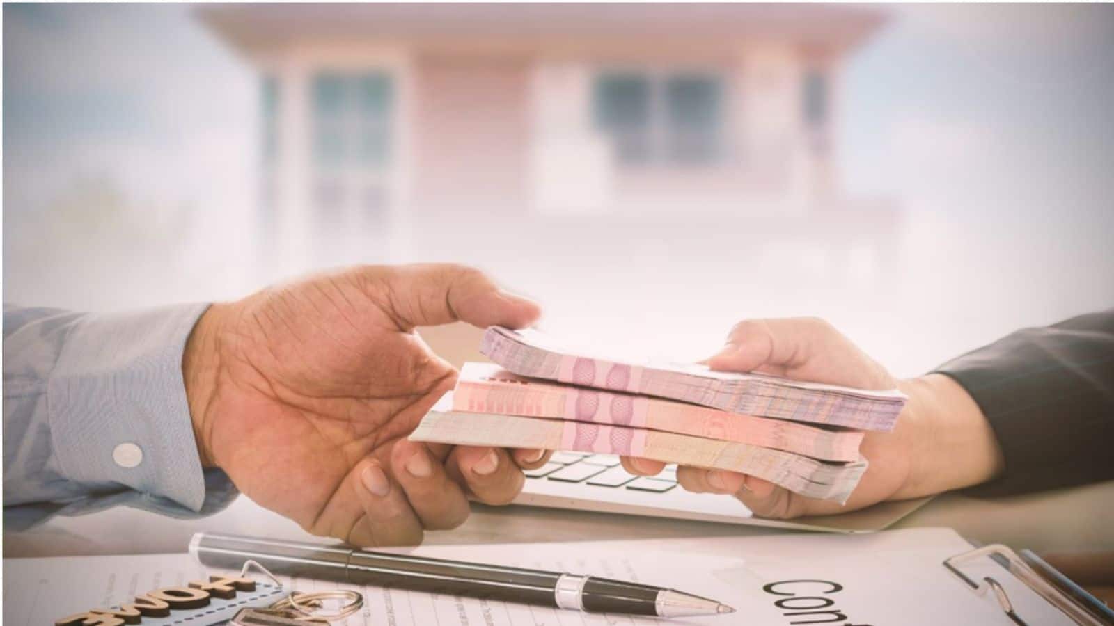 Personal Loan: पर्सनल लोन नहीं मिल रहा है? जानिए ऐसा क्या करें कि फटाफट पैसे मिल जाएं