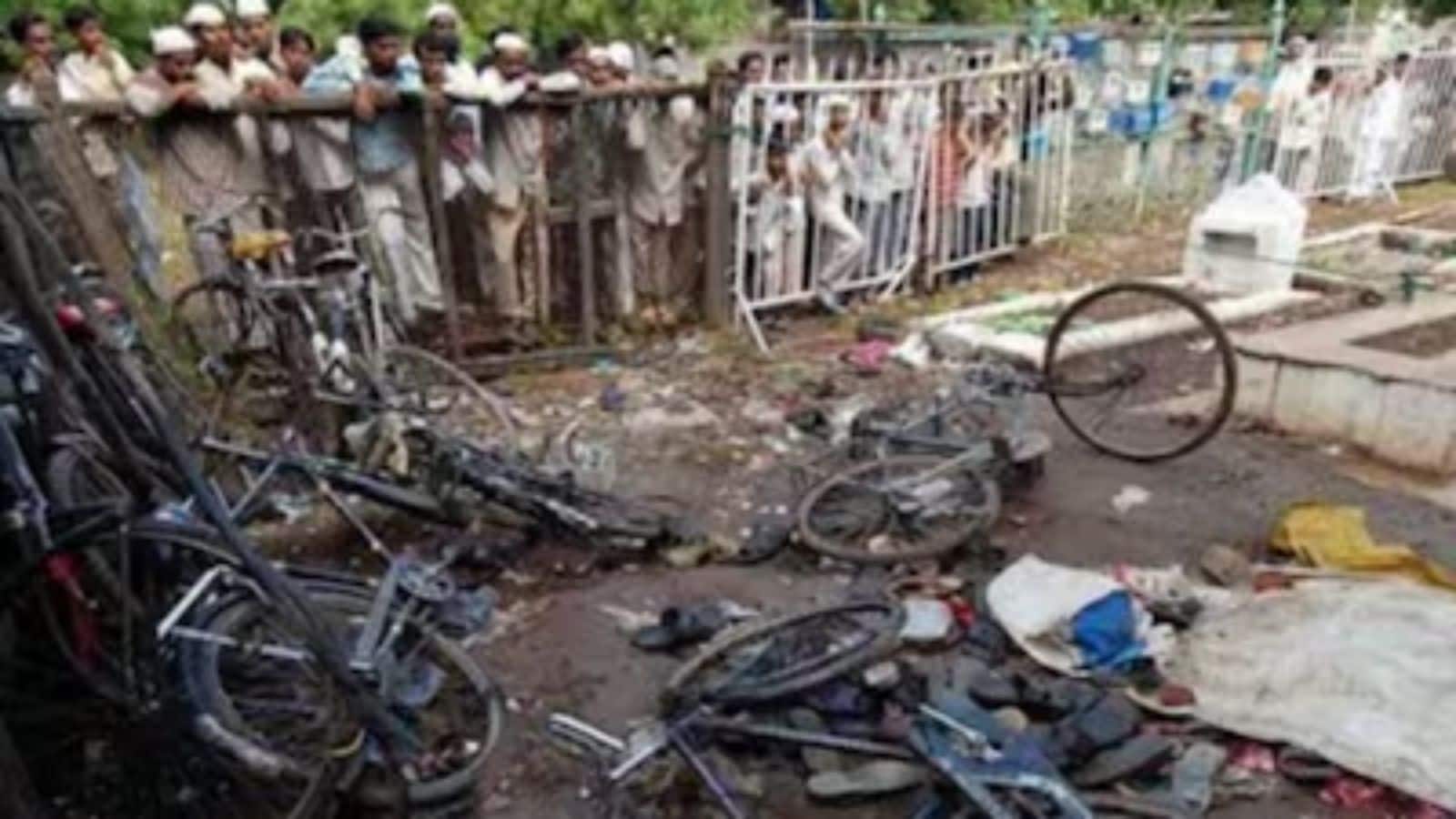 Malegaon Blast Case: प्रज्ञा ठाकुर, लेफ्टिनेंट कर्नल पुरोहित समेत सभी 7 आरोपी बरी, NIA कोर्ट ने कहा, 'नहीं मिले कोई सबूत'