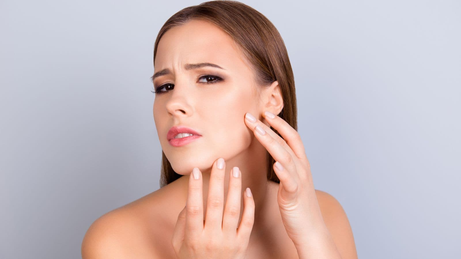 Monsoon skin care: बरसात में ऑयली स्किन बन रही है मुसीबत? ये 5 टिप्स आपके लिए हैं रामबाण