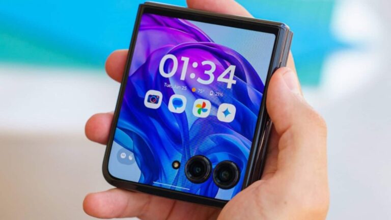 Motorola Razr 50 Ultra की कीमत में 30,000 रुपये की कटौती, Amazon पर मिल रही ये बेस्ट डील