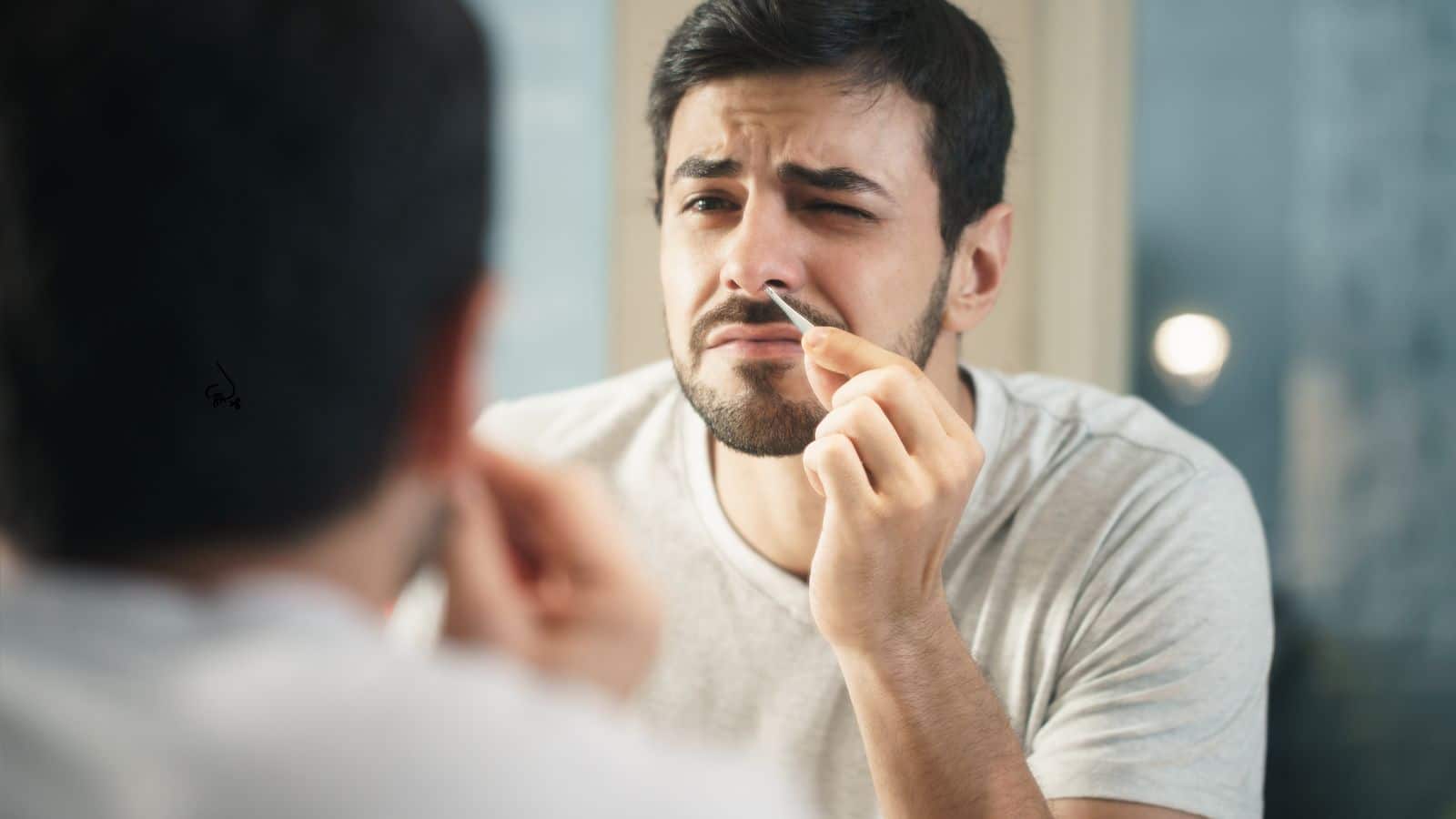 Nose Hair Removal: इन आसान तरीकों से हटाएं नाक के बाल, बिना स्किन को नुकसान पहुंचाए