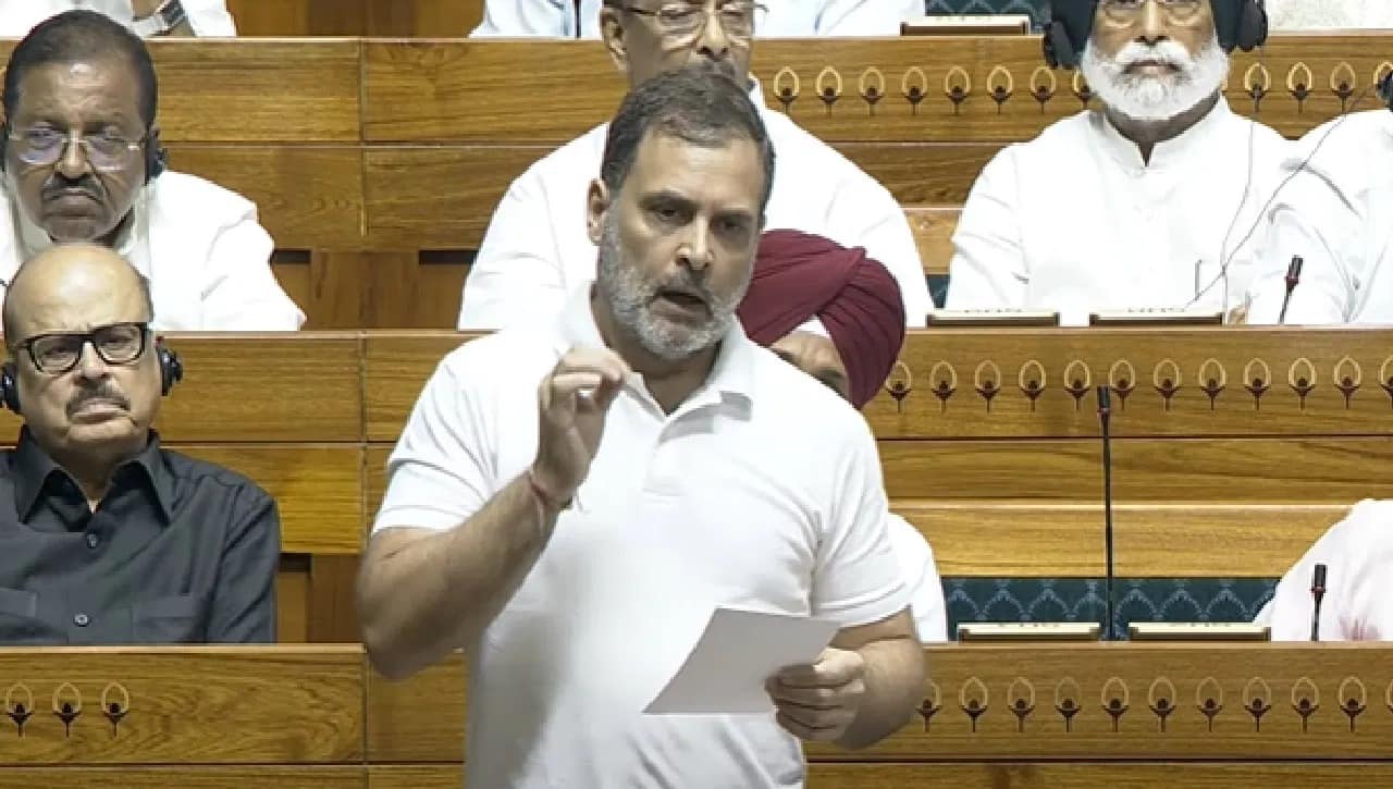 VIDEO: ऑपरेशन सिंदूर पर बहस के दौरान फिसली राहुल गांधी की जुबान! पाकिस्तान को लेकर कह रहे थे ये बात