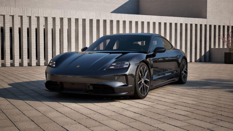 Porsche Taycan 4s Black Edition: पोर्शे ने इंडिया में लॉन्च की अपनी नई इलेक्ट्रिक कूपे 'टायकन 4S ब्लैक एडिशन', पावर के साथ मिलेगी जबरदस्त रेंज