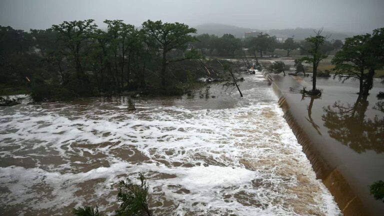 Texas Floods: अमेरिका के टेक्सास में बाढ़ का कहर! 15 बच्चों समेत 50 लोगों की मौत, दर्जनों लापता, पीएम मोदी ने जताया शोक