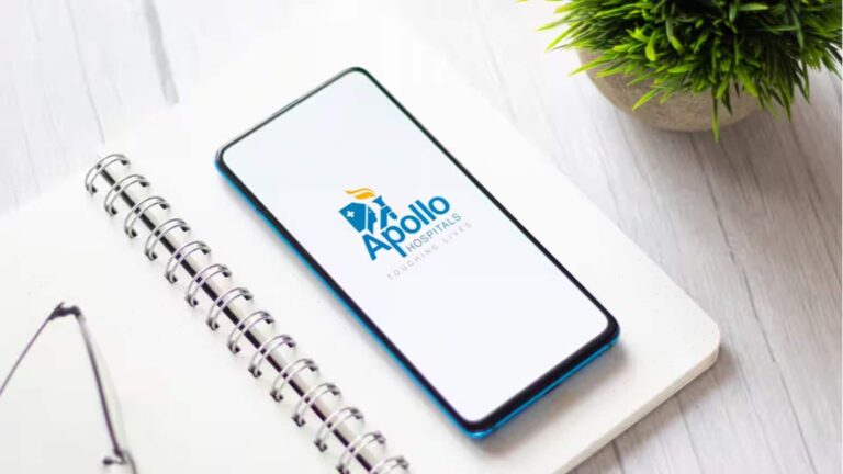 Apollo Hospitals Share Price : डेढ़ साल में नई कंपनी की लिस्टिंग का किया ऐलान, स्टॉक करीब 3% चढ़ा, सिटी ने दी खरीदने की सलाह