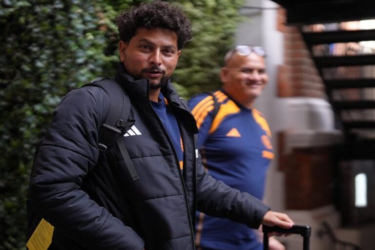 40 दिन से सीट गर्म कर रहा मैच विनर, अब तो नींद से जागो 'सरकार', ENG जाना बेकार