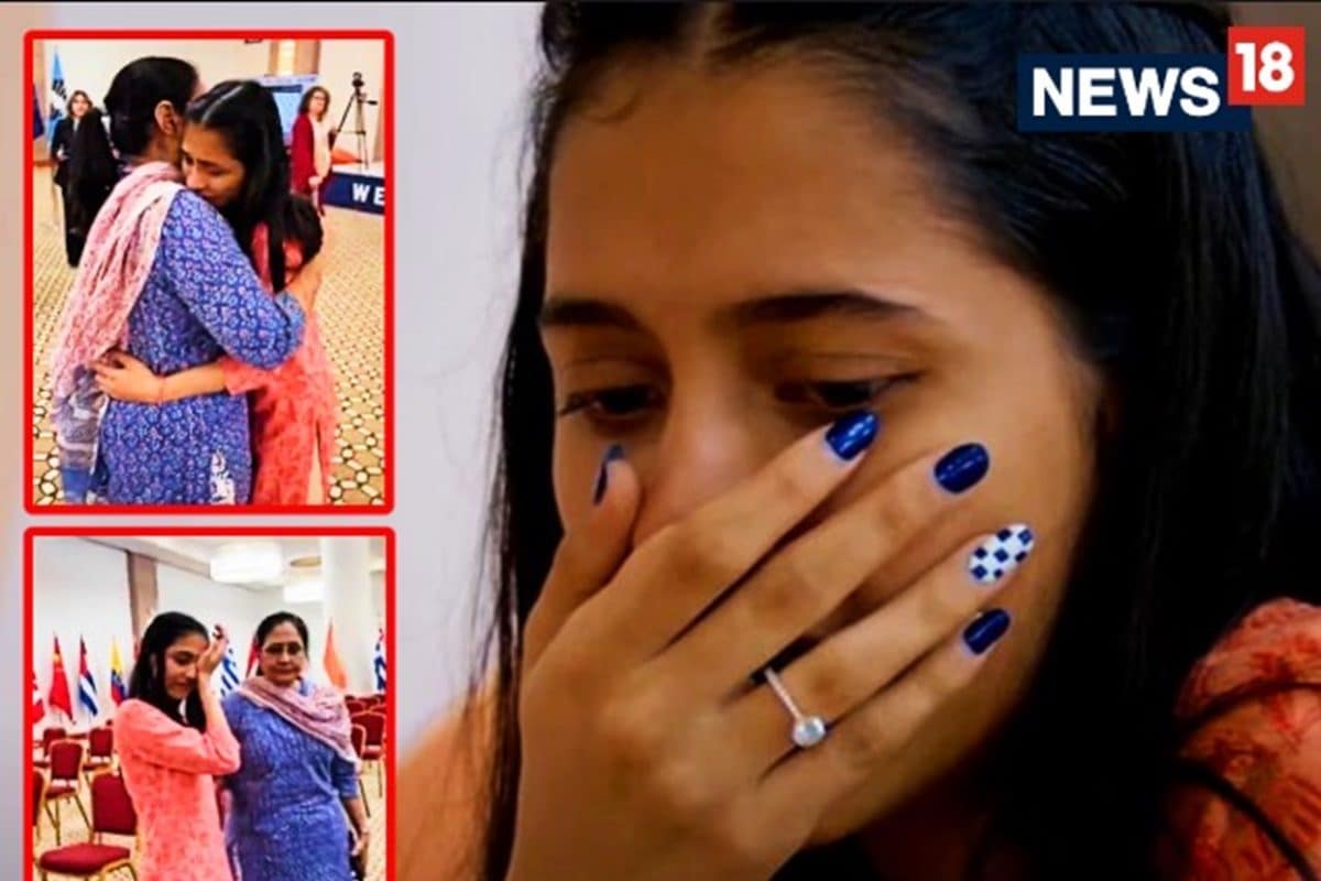 Video: वर्ल्ड चैंपियन बनने के बाद मां के गले लग खूब रोईं दिव्या देशमुख