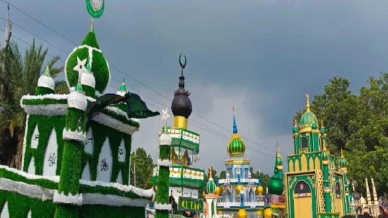 Muharram 2025: अब और कन्फ्यूजन नहीं! जानिए कब है मुहर्रम और किस दिन सबकुछ रहेगा बंद