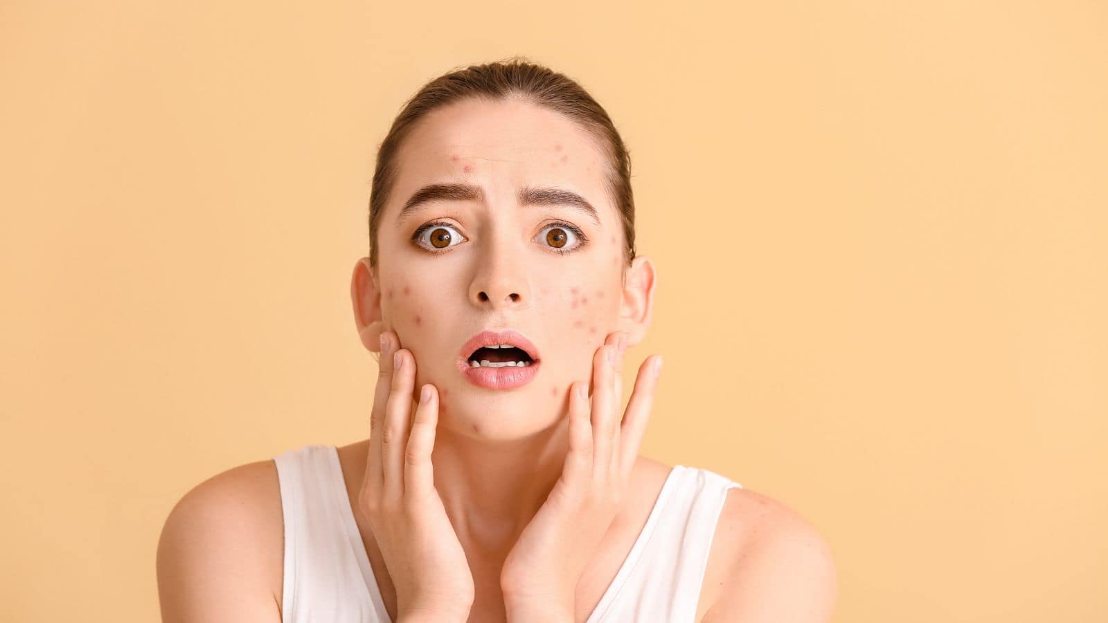 आपका चेहरा आईना है जिसमें साफ दिख सकते हैं बीमारियों के लक्षण