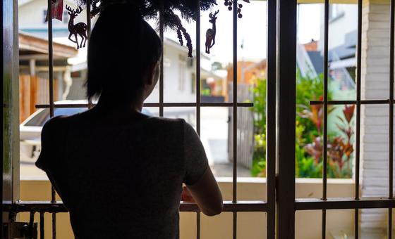 उम्मीदों के झाँसों और झूठ के चंगुल से निकलकर, मानव तस्करी से आज़ादी