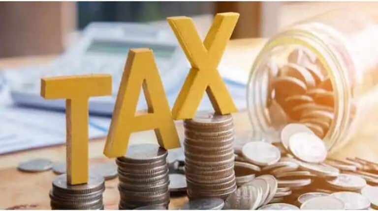 Income Tax Return: रिटर्न फाइल करने से पहले जान लें कि ITR-1 और ITR-2 में से किसका इस्तेमाल करना है