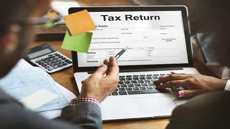 Income Tax Return: टैक्सपेयर्स की मौत हो गई है तो क्या उसका ITR फाइल करना जरूरी है?