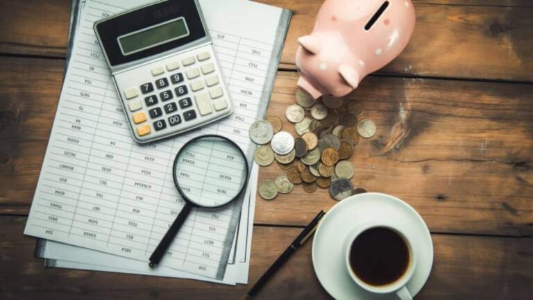 Income Tax Return: आईटीआर फाइल करने में इन गलतियों पर रिवाइज्ड रिटर्न फाइल करना जरूरी है, नहीं तो आएगा नोटिस