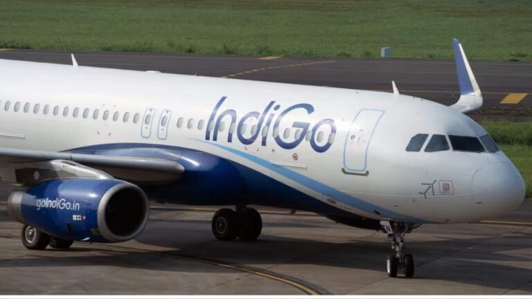 IndiGo फ्लाइट में गलत अलार्म बजने से हड़कंप, उड़ान भरने के कुछ देर बाद करानी पड़ी इमरजेंसी लैंडिंग