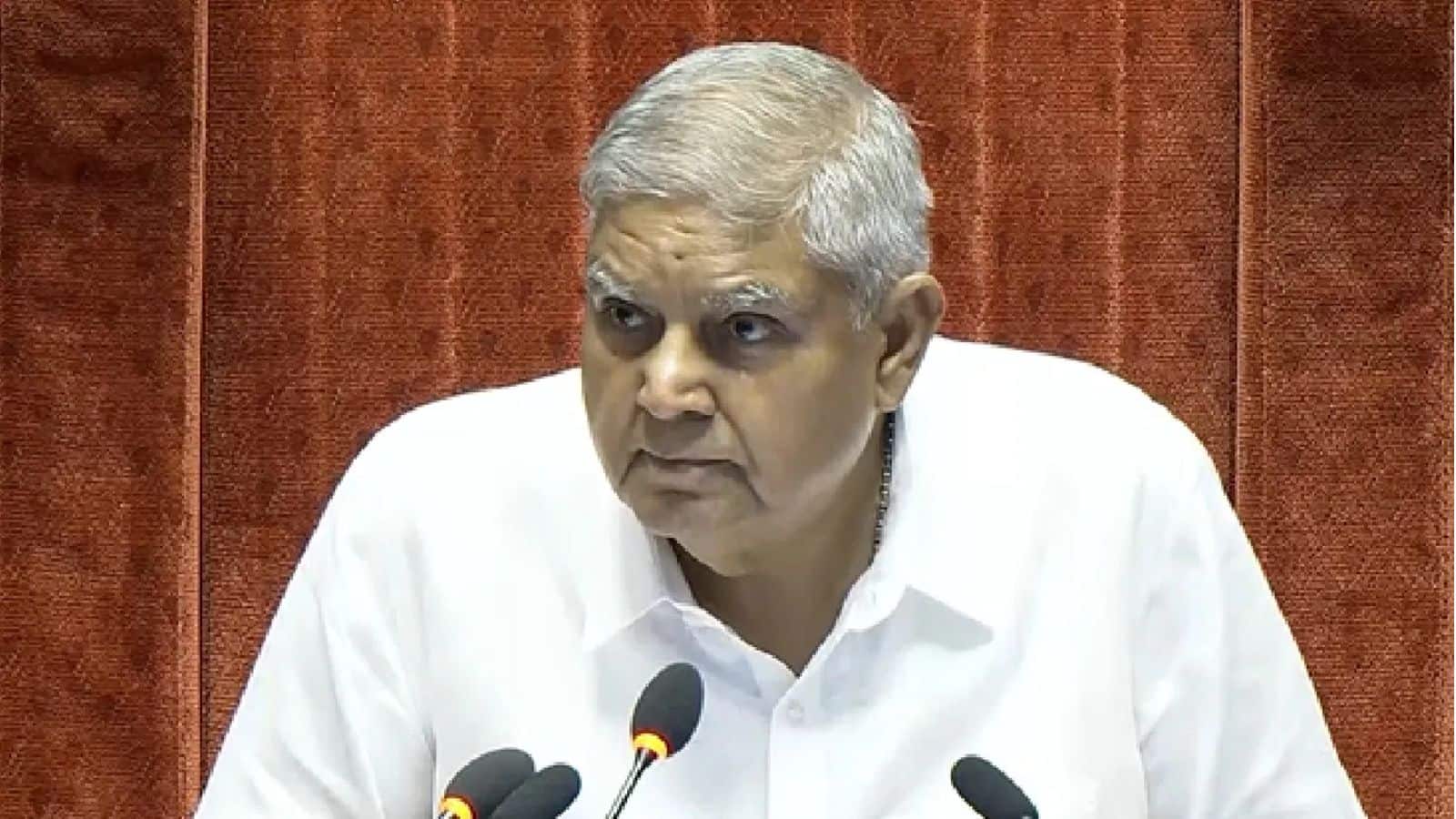 जगदीप धनखड़: खुद को न्यायपालिका का ‘पैदल सिपाही’ बताने से लेकर सुप्रीम कोर्ट को 'सुपर संसद' कहने तक