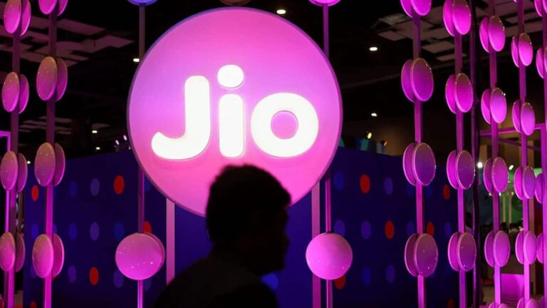 Jio Platforms का शुद्ध मुनाफा 25% बढ़कर हुआ 7,110 करोड़ रुपये