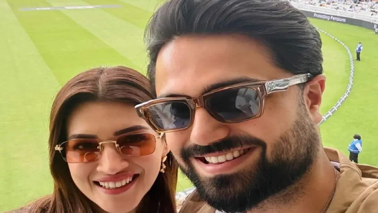 रूमर्ड ब्वॉयफ्रेंड के साथ इस तरह Kriti Sanon ने लगाई अपने रिश्ते पर मुहर