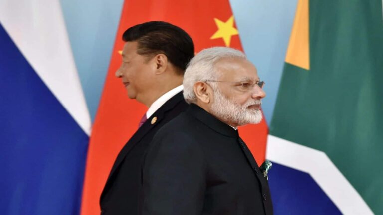 India-China News: भारतीय सेना का बड़ा फैसला, मिलिट्री कंपोनेंट में चीनी पार्ट्स के इस्तेमाल पर रोक