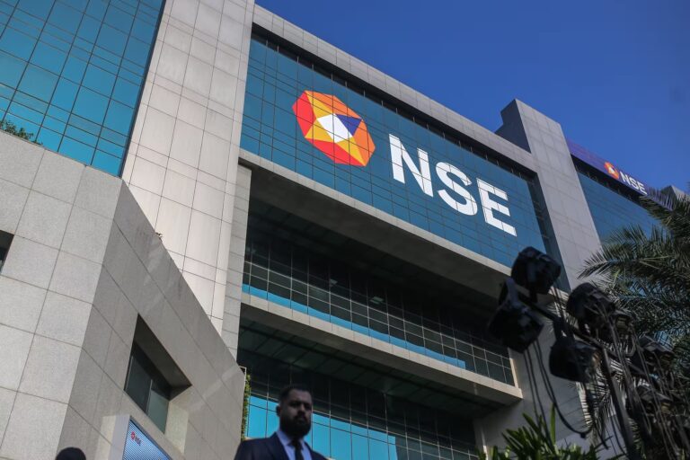 NSE के आईपीओ के लिए मर्चेंट बैंकर्स की 'ब्यूटी परेड' जानिए क्या है यह पूरा मामला