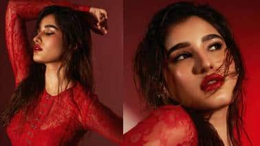 गीले बाल...रेड लिप्स, Rasha Thadani का दिखा अब तक सबसे बोल्ड अंदाज