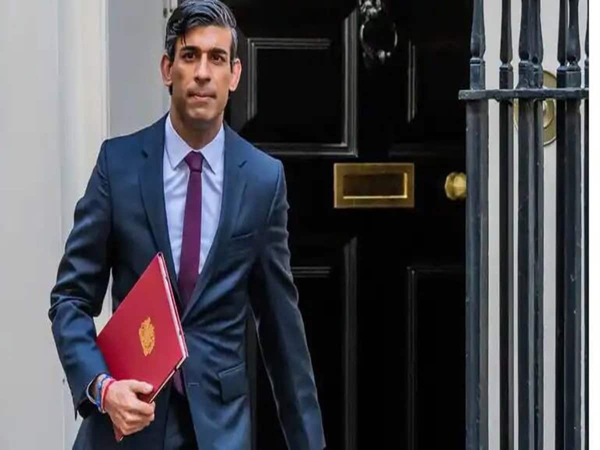 Rishi Sunak: इस कंपनी के लिए काम करेंगे ऋषि सुनक, फाइनेंशियल फर्म में बने सीनियर एडवाइजर