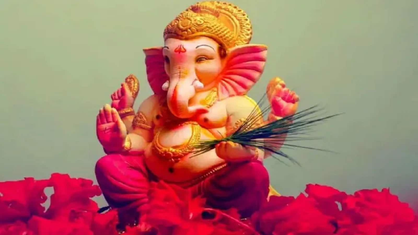 Ganesh Chaturthi 2025 Date: जानें इस साल कब पधार रहे हैं बप्पा और कब होगा विसर्जन?