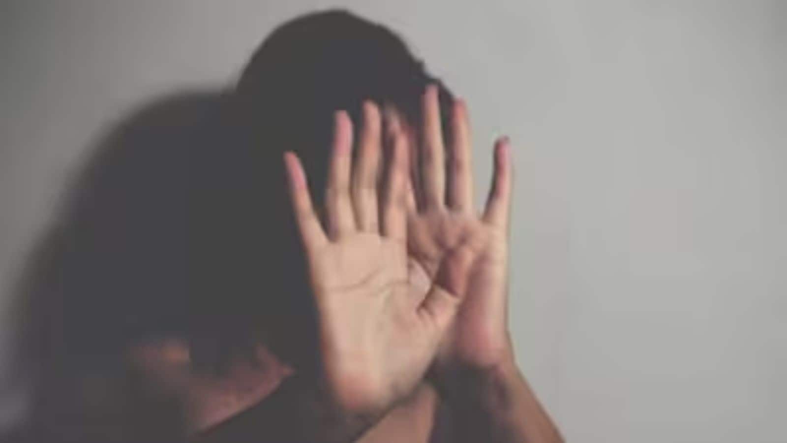 Singapore: सिंगापुर में नाबालिग से रेप मामले में दोषी करार हुआ भारतीय, कोर्ट ने दी 14 साल जेल की सजा