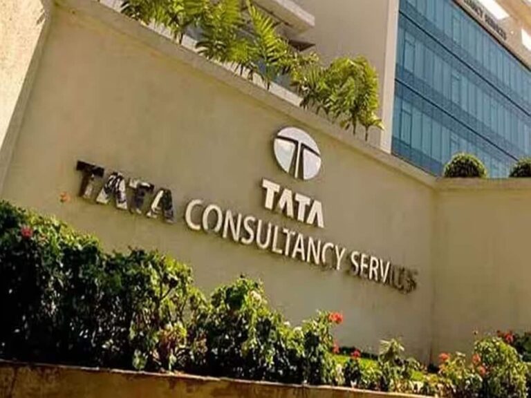 TCS के हजारों एंप्लॉयीज की नौकरी नई बेंच पॉलिसी की वजह से जा सकती है, जानिए क्या है पूरा मामला