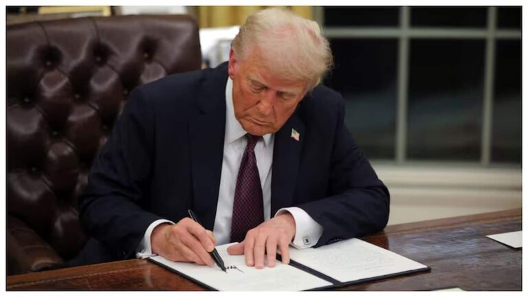 Indo-US trade deal : डोनाल्ड ट्रंप ने कहा, अमेरिका भारत के साथ व्यापार समझौते को अंतिम रूप देने के करीब