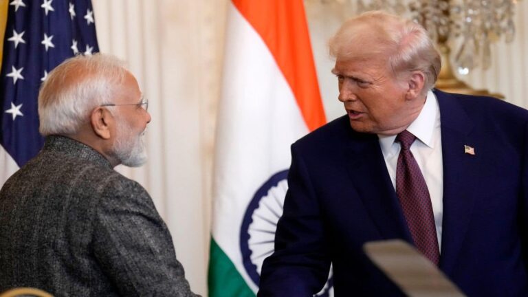 डोनाल्ड ट्रंप का भारत और रूस पर तीखा हमला, बोले– "दोनों साथ में डुबो सकते हैं अपनी मरी अर्थव्यवस्था"