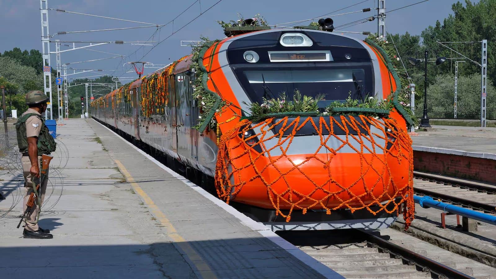 Vande Bharat Express: पुणे से चलेंगी 4 नई वंदे भारत ट्रेन, जानें- रूट, किराया और अन्य सभी डिटेल्स