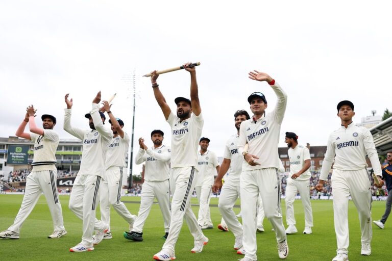 क्यों टीम इंडिया के सारे खिलाड़ी नहीं लौटे भारत, सिराज लंदन से पहुंचे घर