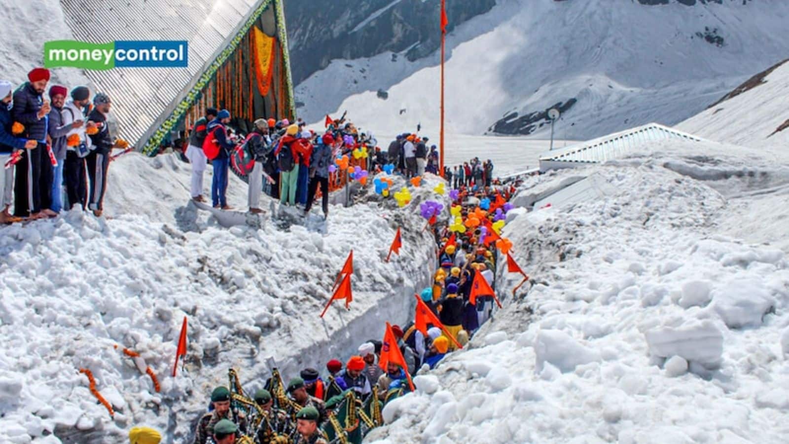 Amarnath Yatra: अमरनाथ यात्रा को लेकर आई बड़ी खबर, जानें समय से पहले क्यों बंद हुई यात्रा
