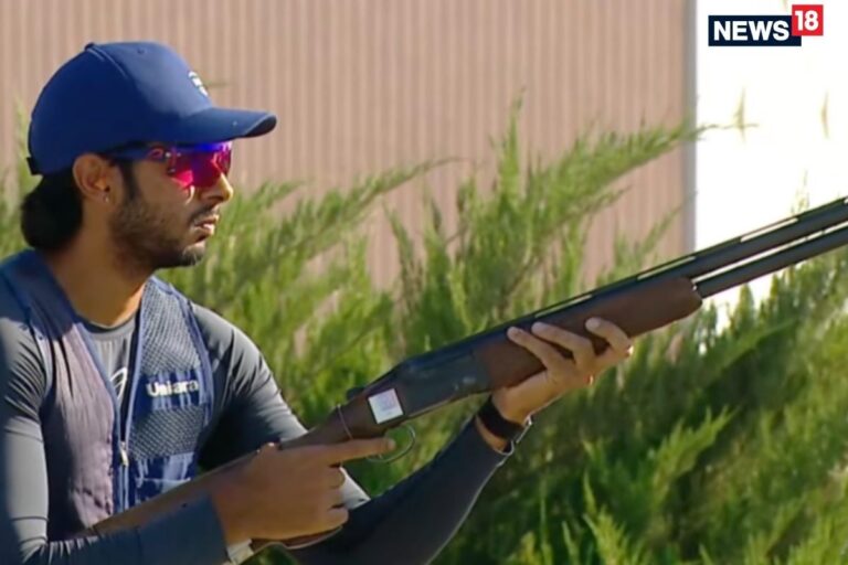 शूटर अनंत जीत सिंह ने भारत को दिलाया गोल्ड, सौरभ-सुरूचि की जोड़ी को ब्रॉन्ज