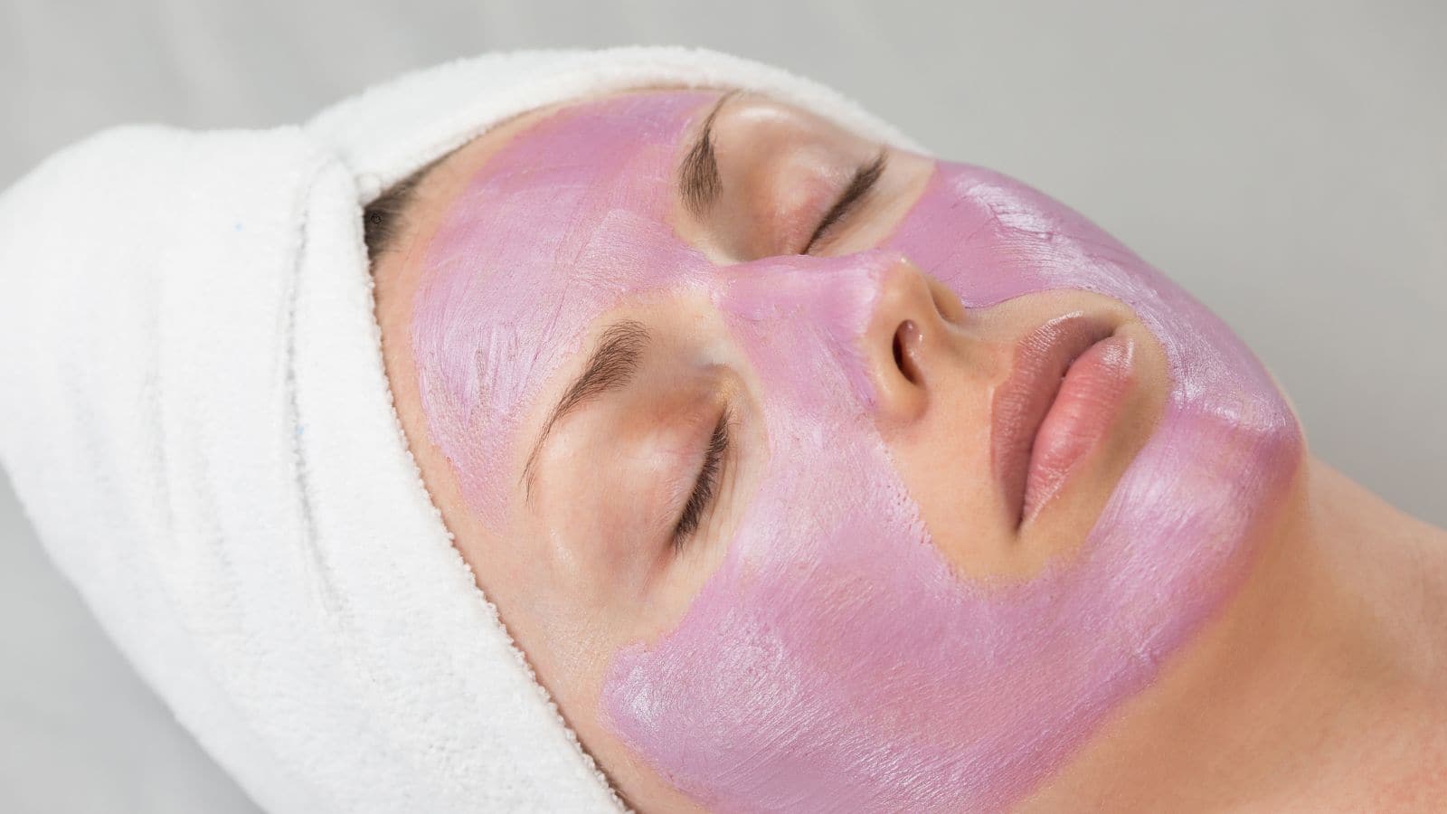 Anti Aging Face Pack: दूध से टाइट करें ढीली पड़ती स्किन, इस नुस्खे से चेहरे पर आएगा 20 साल कम वाला ग्लो