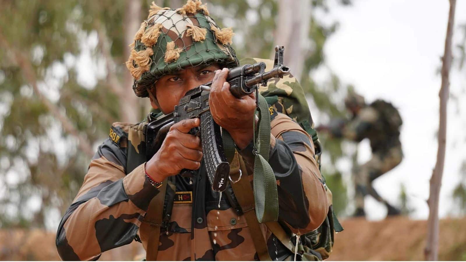 बॉर्डर क्रॉस कर रहे पाकिस्तानी घुसपैठिए को BSF ने मारी गोली, कठुआ से कर रहा था सीमा पार