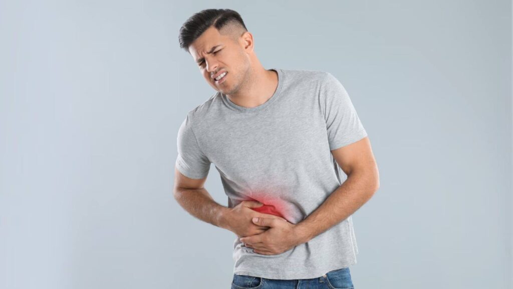 कैंसर से महिलाओं की अपेक्षा पुरुषों को ज्यादा है खतरा, डॉक्टर ने बताए क्या हो सकते है लक्षण और बचाव के उपाय