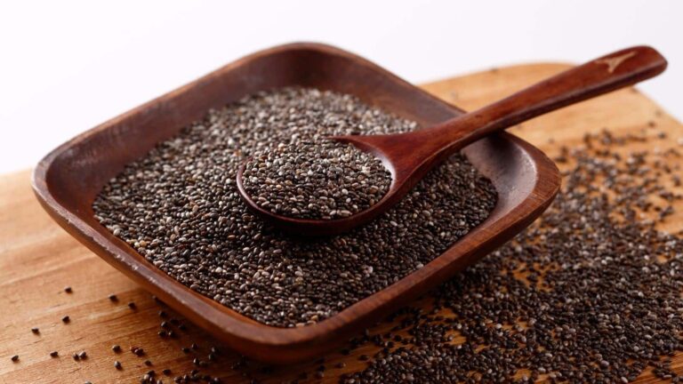 Chia Seeds: चिया सीड्स से घटाएं वजन, जानिए कब, कितना और कैसे खाएं