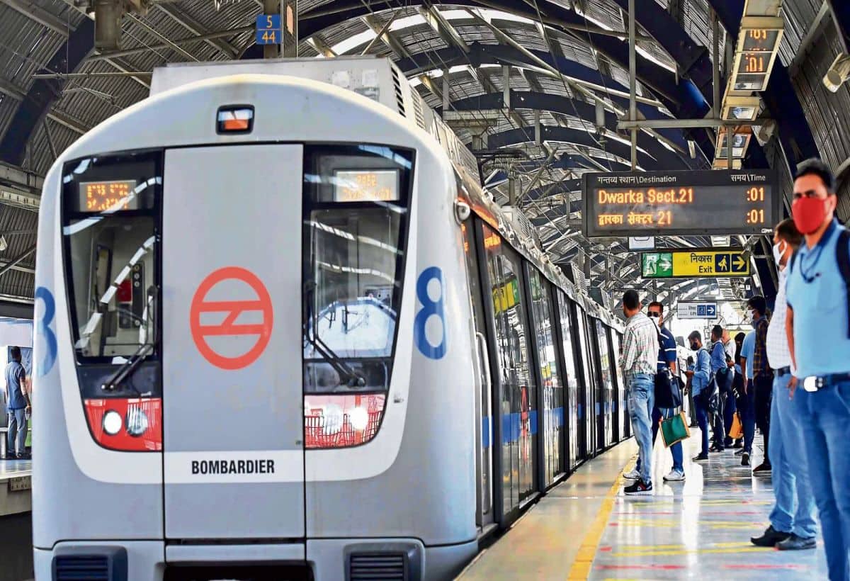 Delhi Metro Fare Hike: 8 साल बाद बड़ा बदलाव, जानें अब कितना देना होगा किराया