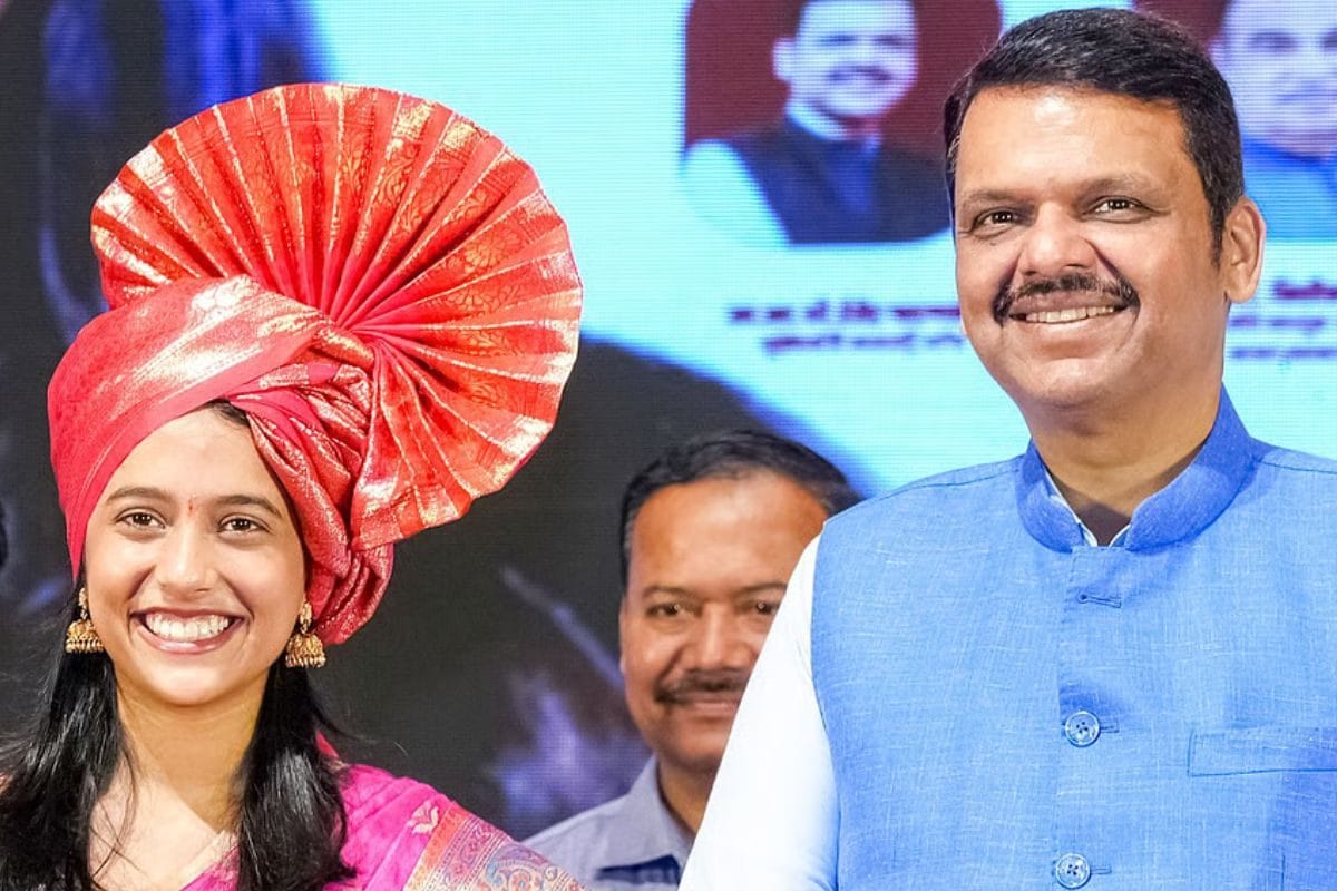 फडणवीस ने दिव्या देशमुख को सम्मानित किया, 3 करोड़ रुपए का पुरस्कार दिया