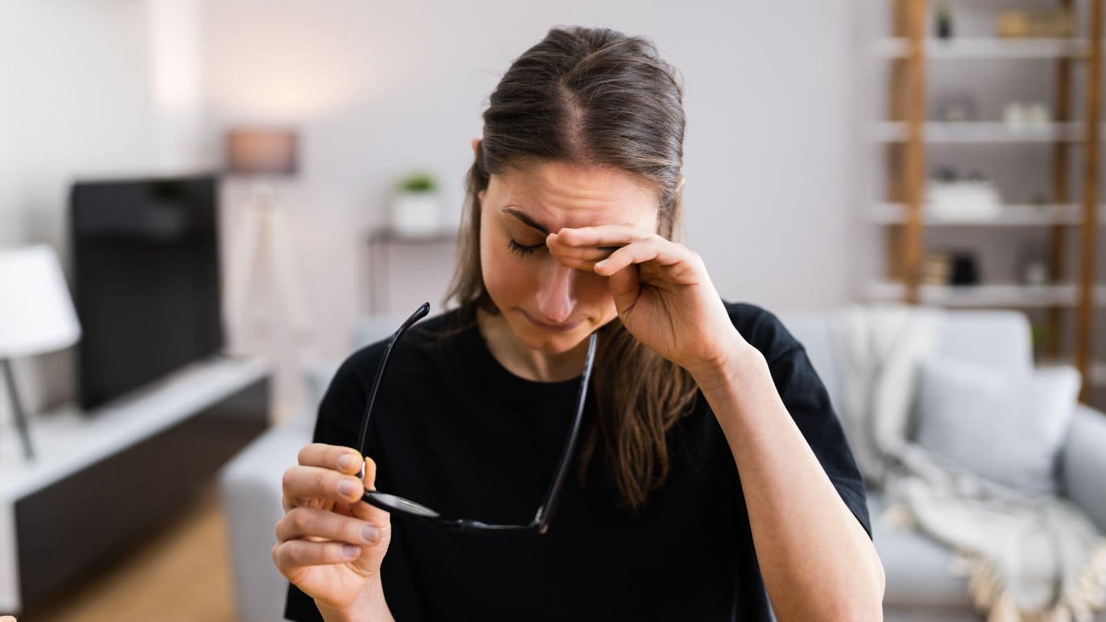 Eye health: कही आप भी तो अनजाने में अपनी आंखों को नहीं पहुंचा रहे नुकसान, इन आदतों को आज ही करें तौबा